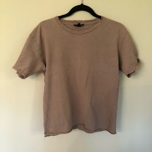 🌸🌸Distressed t-shirt